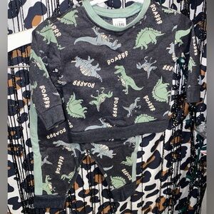 BABY BOYS LLAMa 2 PIECE SWEATER & JOGGERS DINOSAUR SET